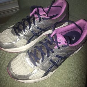 ASICS tennis shoes. Gel sole support